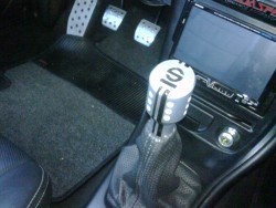 ManoplaSparco 002.jpg
