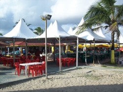 Cerveja bem gelada no sol.jpg