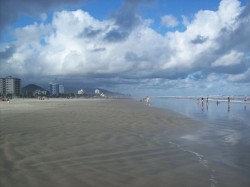 Praia Mongangua.jpg