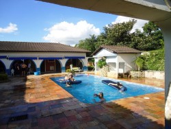 tn_Piscina%201.JPG